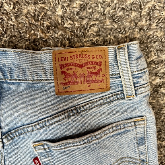 Levi’s 501 shorts - Picture 3 of 4